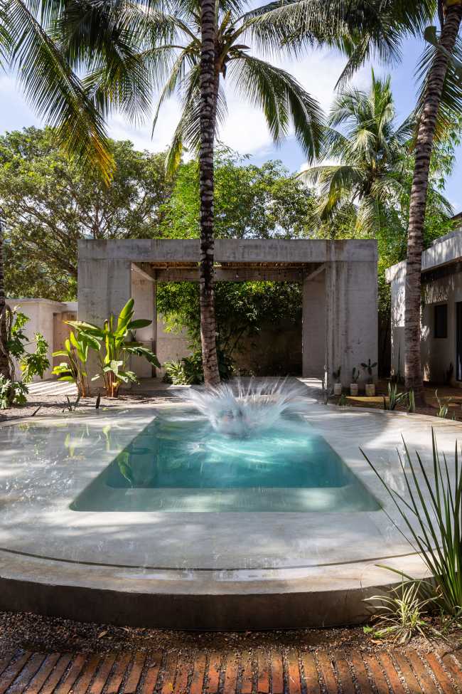 San Ignacio. Redevelopment and expansion of a villa in Mexico