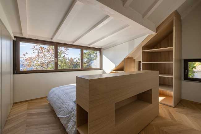 Las tradiciones bajo un techo monumental. Casa K2 en el altiplano de Renon en el Alto Adigio