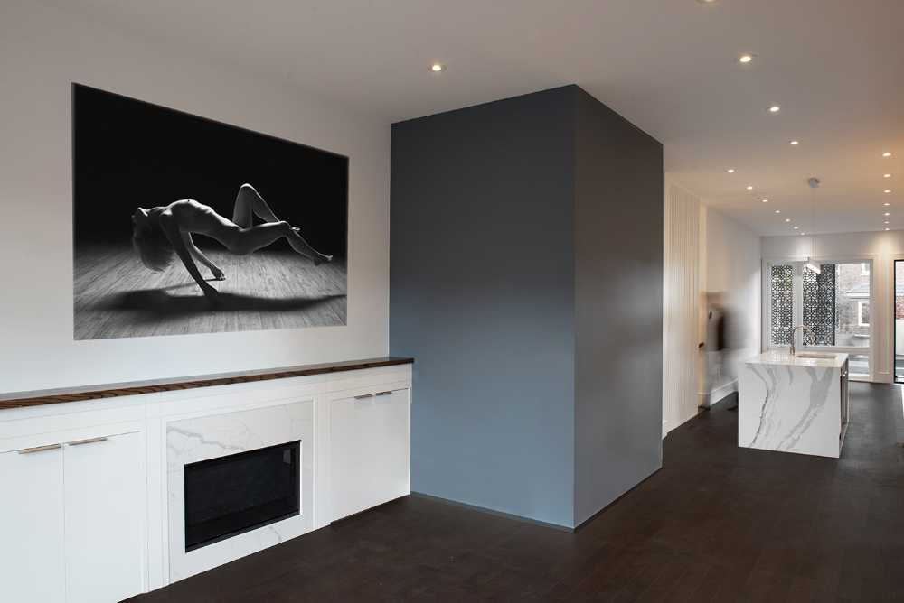 Brother's Residence.Three-family housing where space, privacy, comfort and connection to the outdoors reign supreme