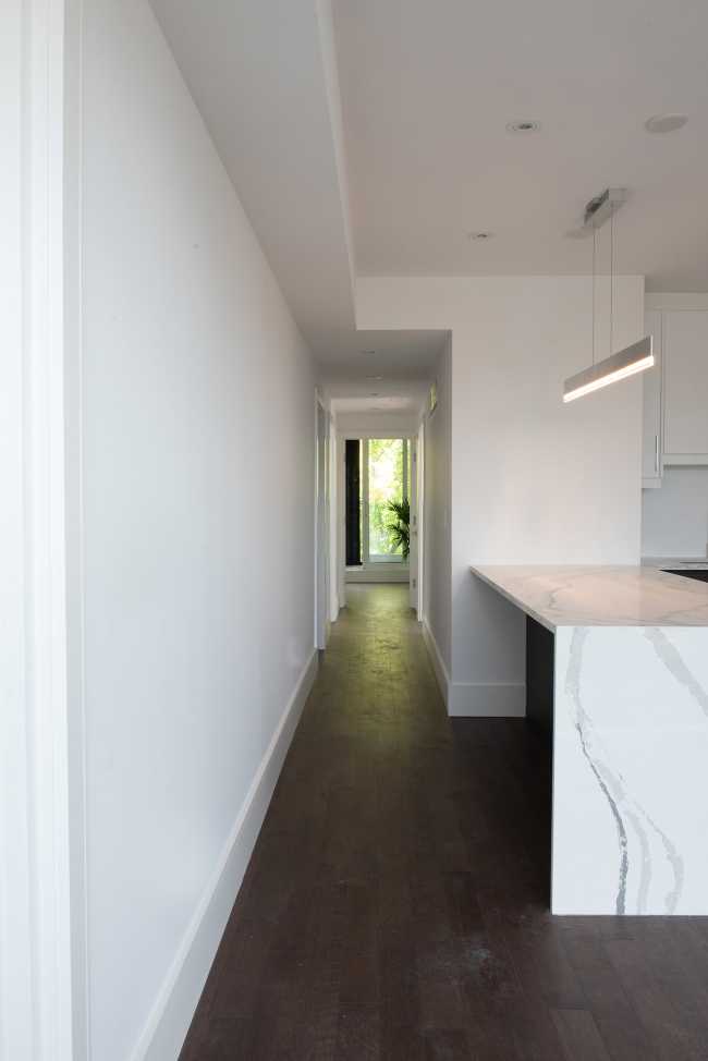 Brother's Residence.Three-family housing where space, privacy, comfort and connection to the outdoors reign supreme