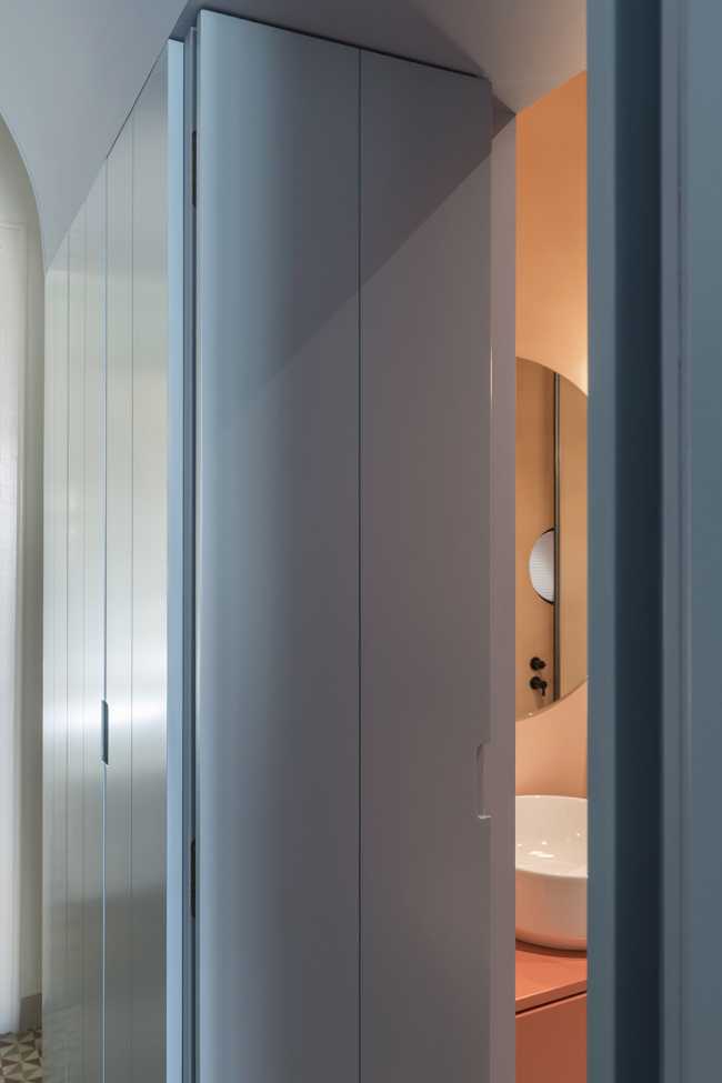 Apartment FONT6 a Wunderkammer. A quiet retreat filled with emotionally charged artifacts a stone's throw from the Sagrada Familia