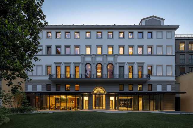 Le restaurant Andrea Aprea ouvre au cœur de Milan : la relation entre la haute cuisine et le design est un dialogue entre la vision, les textures et les sens