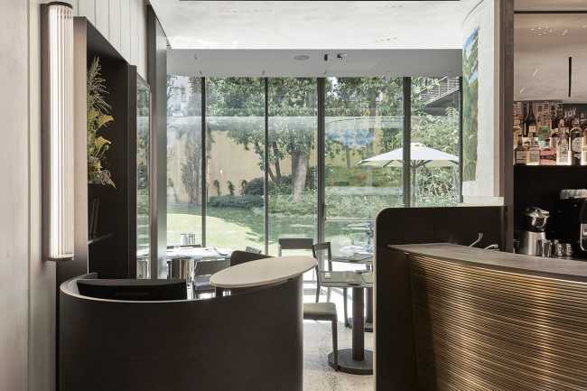 Le restaurant Andrea Aprea ouvre au cœur de Milan : la relation entre la haute cuisine et le design est un dialogue entre la vision, les textures et les sens
