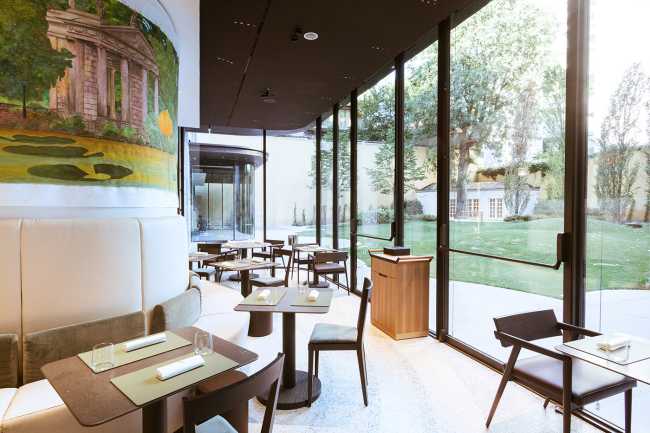 Le restaurant Andrea Aprea ouvre au cœur de Milan : la relation entre la haute cuisine et le design est un dialogue entre la vision, les textures et les sens