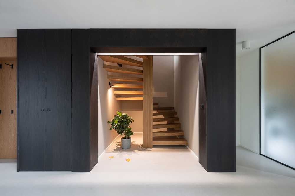 The reconstruction of the Cherry Tree House in Prague. This is an extravagant house which does not break the rules
