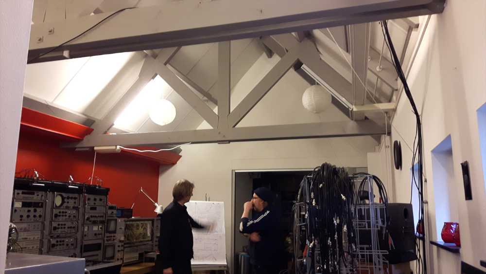 Willem Twee studios. Spazi per la musica elettronica nelle soffitte di una vecchia sinagoga monumentale