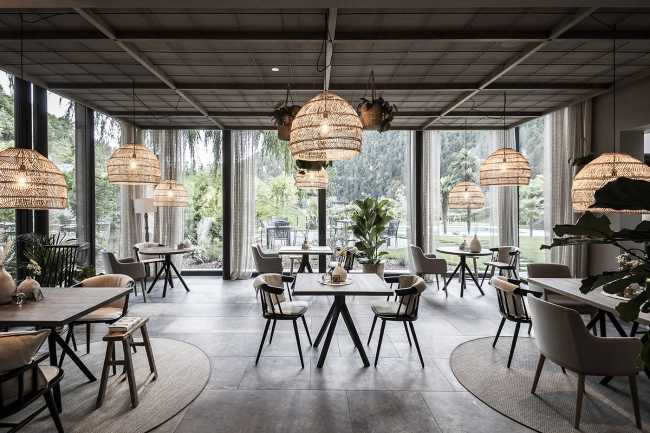 Redéfinir la tradition- la transformation de l'Apfelhotel Torgglerhof