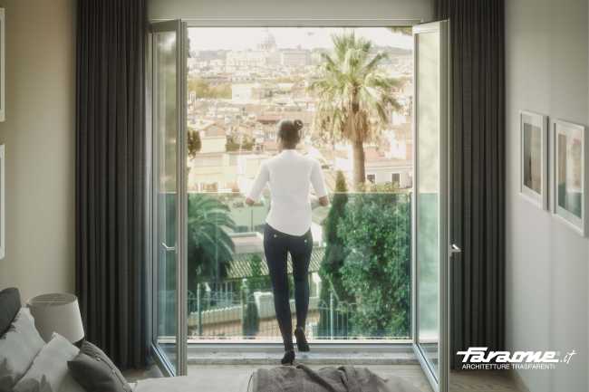 Balcone alla francese. Parapetti che regalano eleganza, luminosità e sicurezza