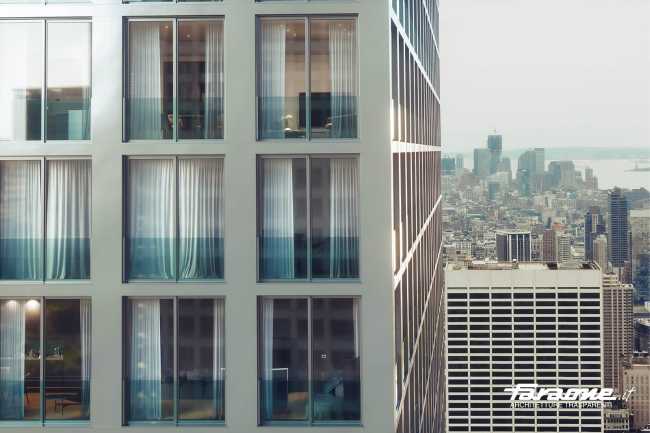 Balcone alla francese. Parapetti che regalano eleganza, luminosità e sicurezza