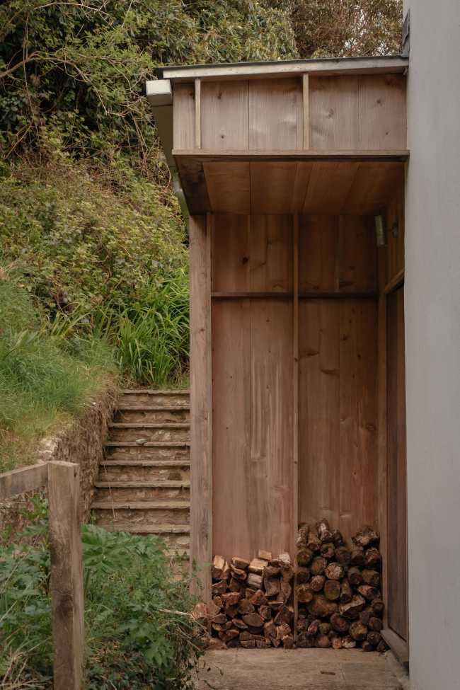 Made of Sand, a place designed to share with others a surge of creative energy surrounded by nature