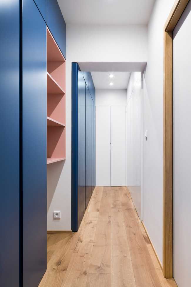 Appartement Soixante-Neuf, un espace de vie simple pour une famille qui comprend l'art et désire en profiter