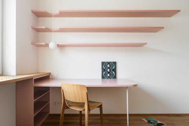 Appartement Soixante-Neuf, un espace de vie simple pour une famille qui comprend l'art et désire en profiter