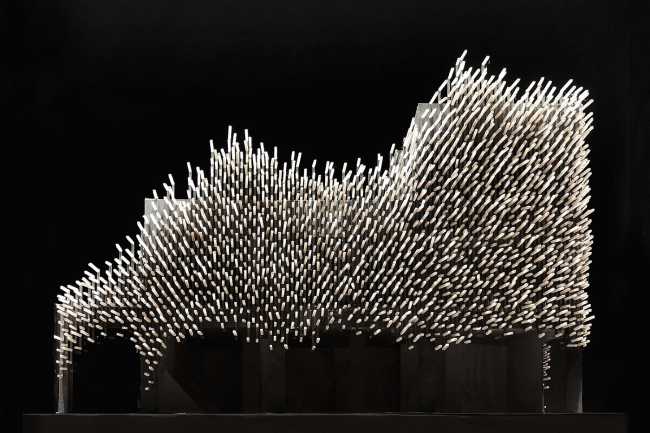 MoMA, un musée léger comme un pissenlit dans le chaos urbain de Bangkok.