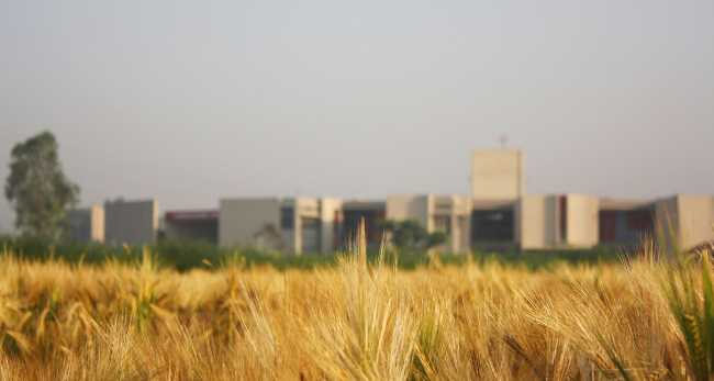 St Martha Bethany Vidyalaya School Fase 1, el envoltorio constructivo ideal para el contexto