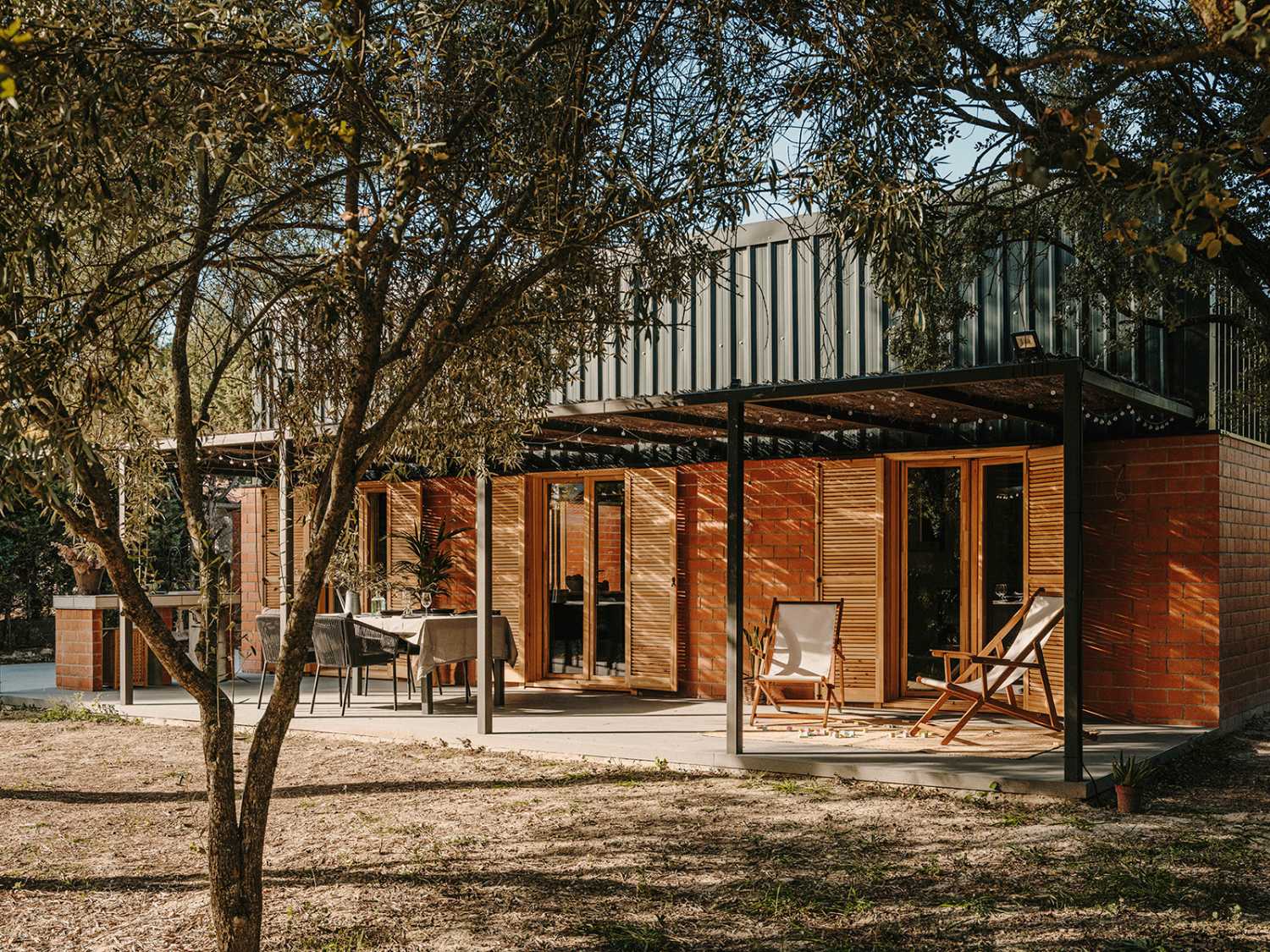 L'efficienza e la semplicità che non rinunciano alla bellezza: Casa en Cerros