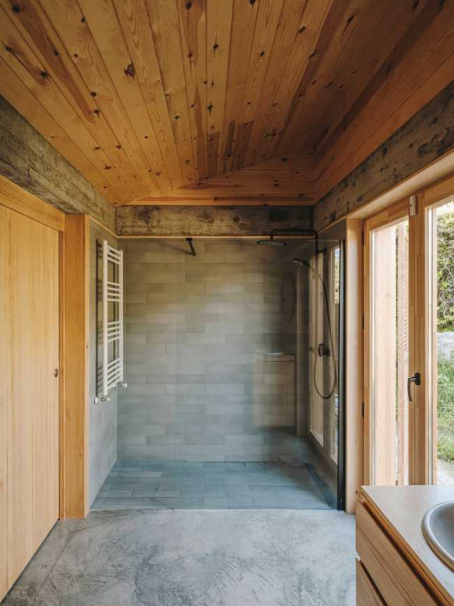 Efficiency and simplicity without sacrificing beauty: Casa en Cerros