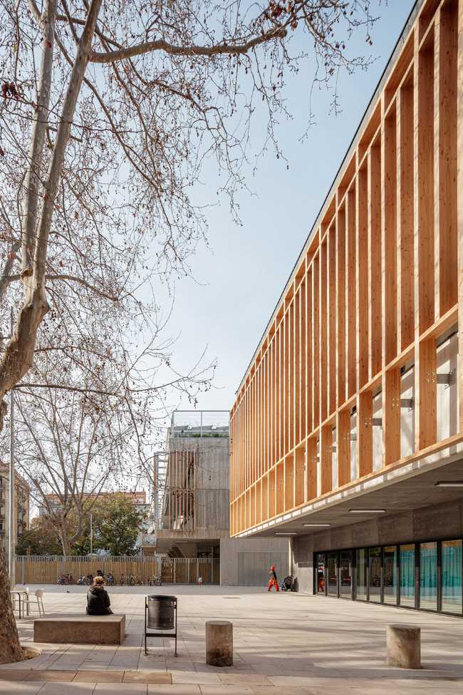 Escola La Mar Bella y la reestructuración que duplica su capacidad