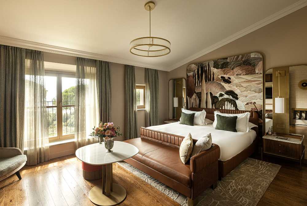 Immerse yourself in the world of the gorgeous Tuscan resort of Castelfalfi