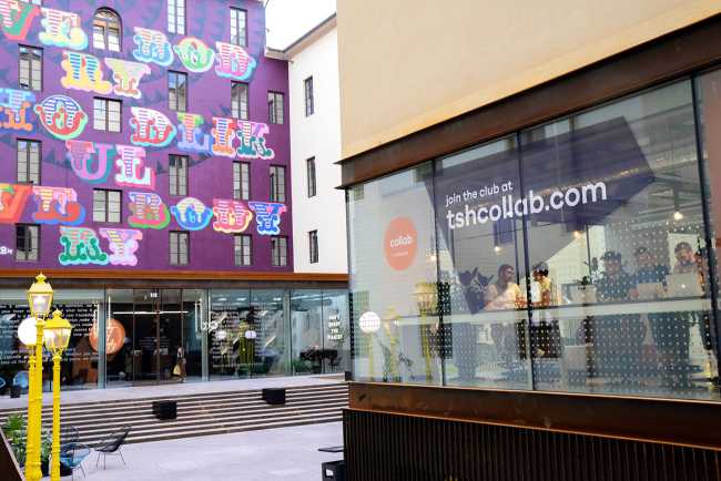 Espacio personalizado para TSH Collab en Florencia. Un centro creativo dedicado al coworking en un clima internacional e innovador