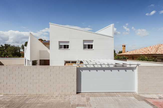 Casa Albania and the Mills of La Mancha, a muse for the inspiration of the project