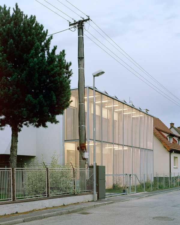 Villa Borik: balancing aesthetics and environmental integration