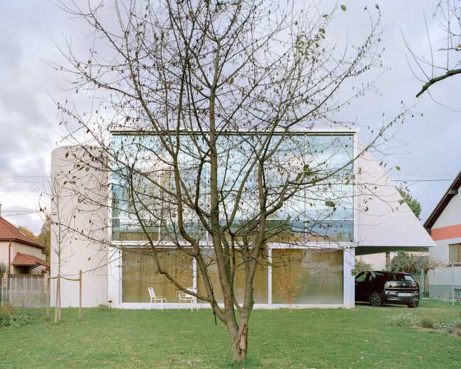 Villa Borik: balancing aesthetics and environmental integration
