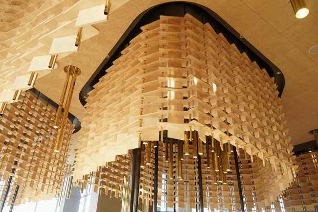 Kaori, il ristorante dall’atmosfera fluttuante e ‘sospesa’ nel tempo che non dimentica il comfort acustico