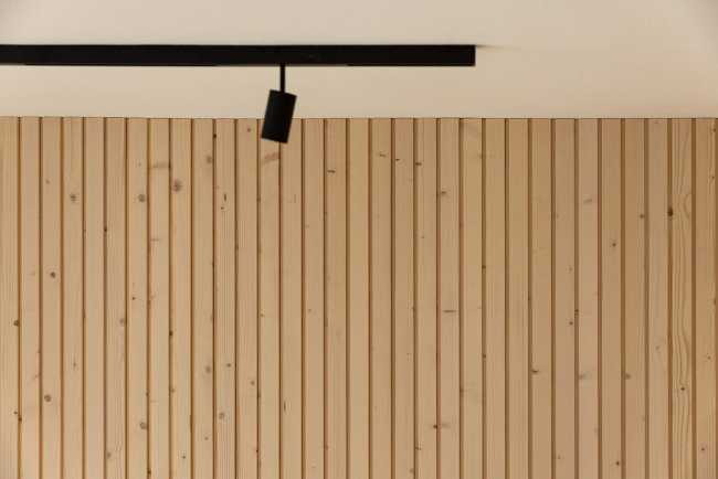 The restyling of WRC House. An elegant style revamped with bold material touches