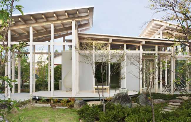 House Aichi: dynamic architecture and innovative design