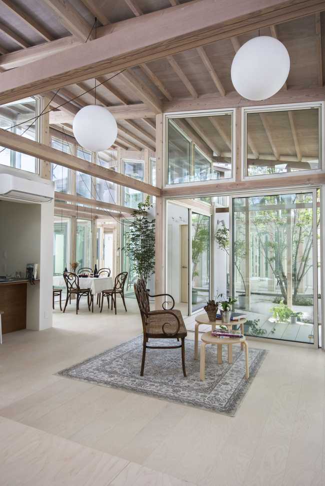 House Aichi: dynamic architecture and innovative design