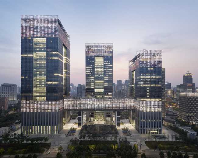 Progettare la connettività: Centro Finanziario Internazionale di Shanghai