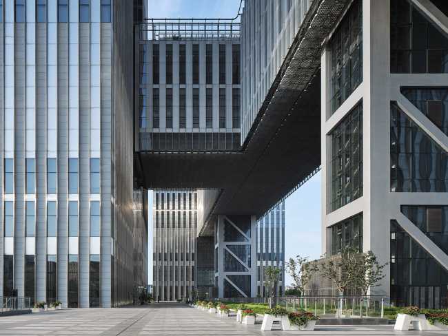 Progettare la connettività: Centro Finanziario Internazionale di Shanghai