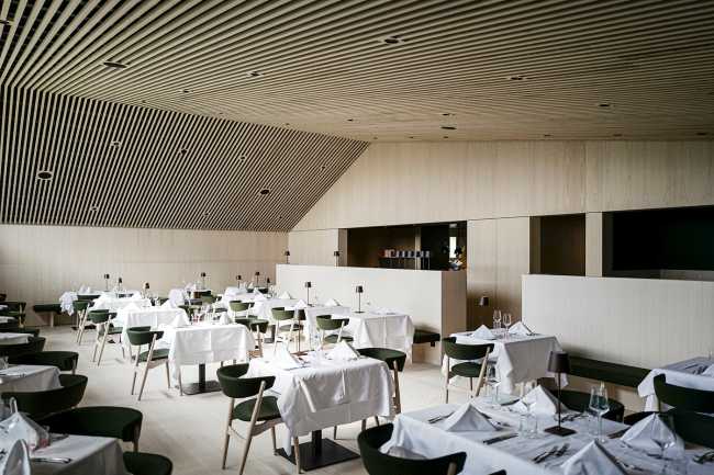 Milla Montis e la tradizione locale modellata sulla facciata dell'hotel altoatesino