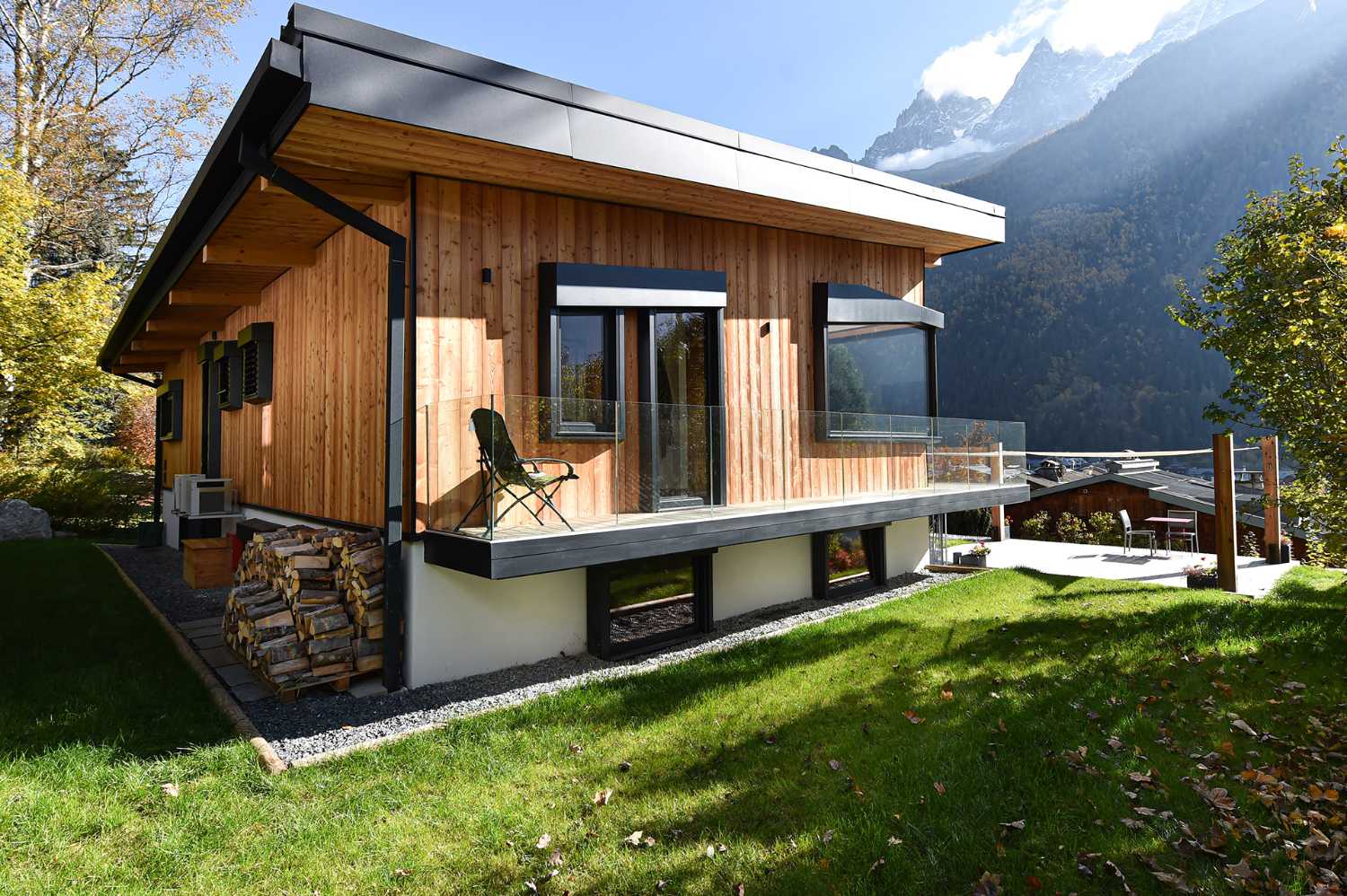 Building the contemporary by walking in the footsteps of the ancestors.