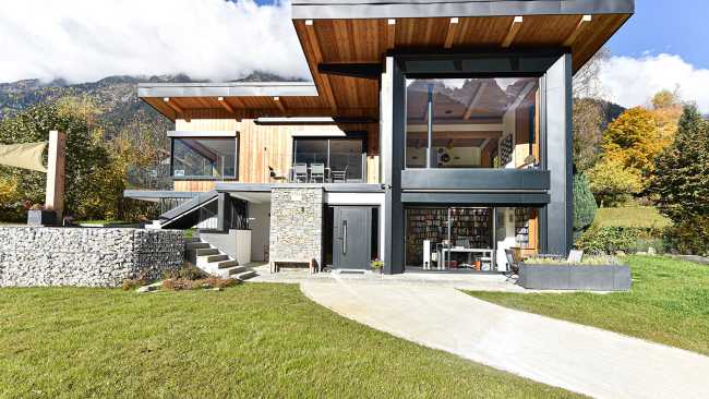 Building the contemporary by walking in the footsteps of the ancestors.