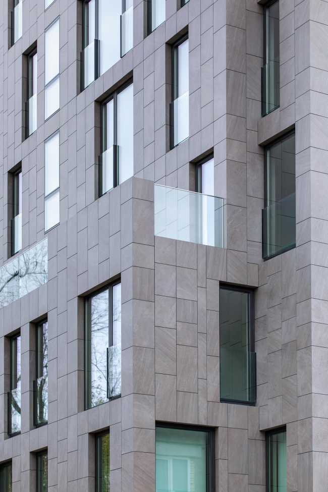 Composizione facciate in base all'orientamento. KR Apartments si schiude verso il Mar Nero