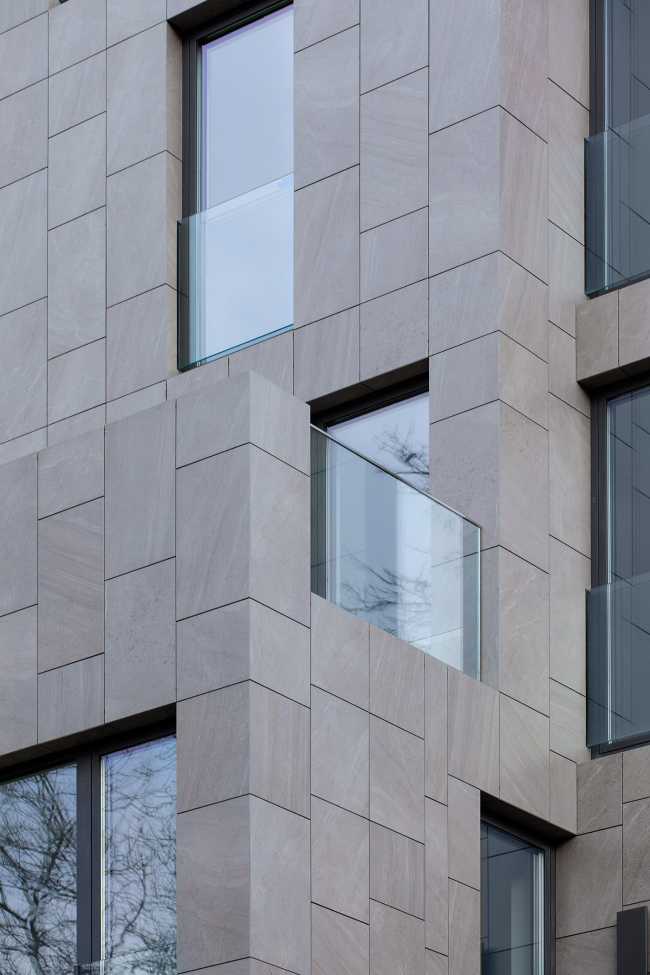 Composizione facciate in base all'orientamento. KR Apartments si schiude verso il Mar Nero