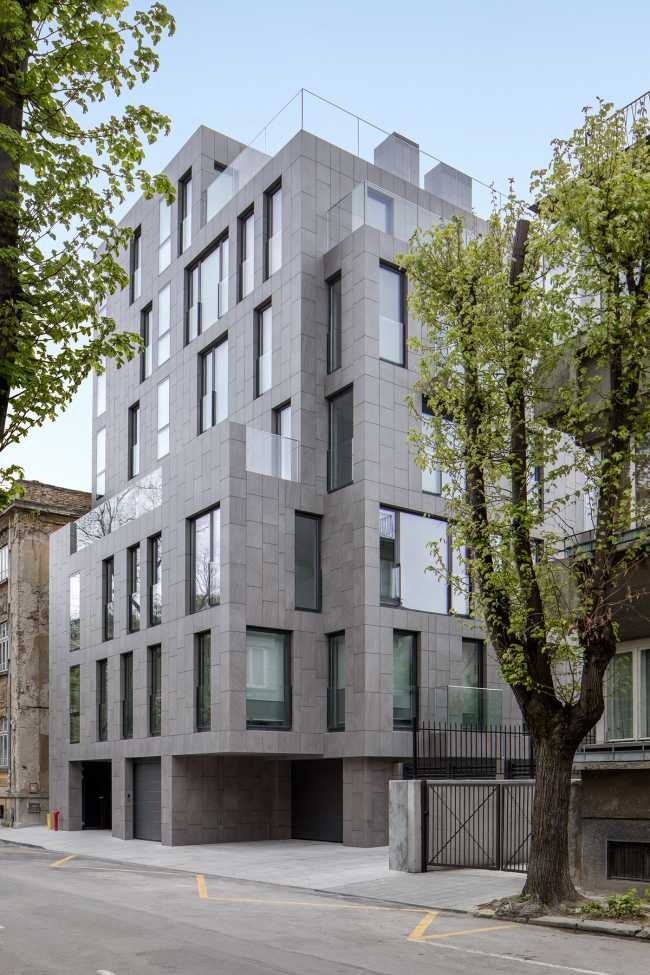 Composizione facciate in base all'orientamento. KR Apartments si schiude verso il Mar Nero