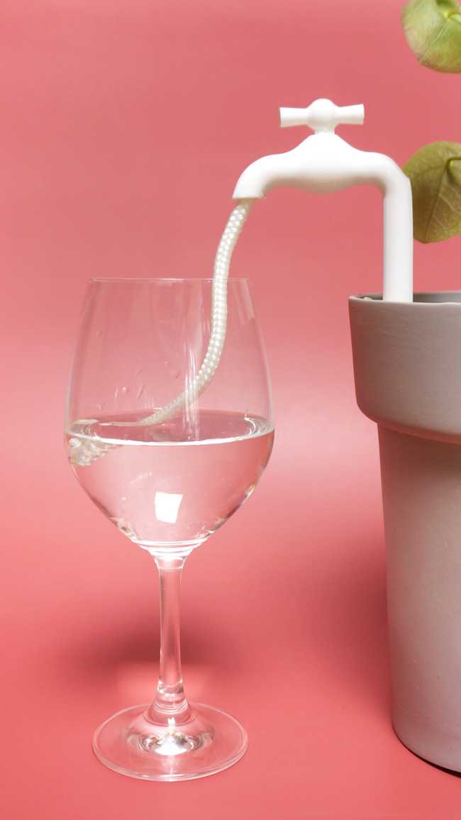 Iconic design of a simple but functional watering system for pot plants: the TapWire