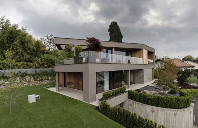 Vivre sur les collines de Turin dans une villa au style contemporain