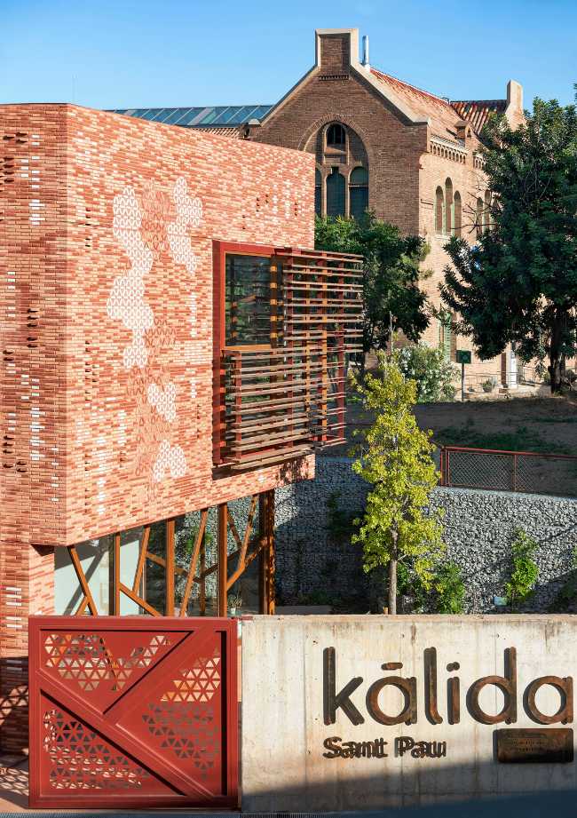 Innovative spaces of special beauty, where flowers and the harmony of place help heal the soul