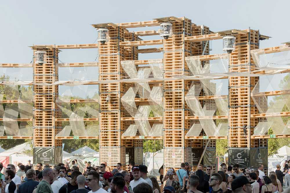 Nueva edición del Coliseo en el Sziget Festival. Un anfiteatro construido con palés reutilizables