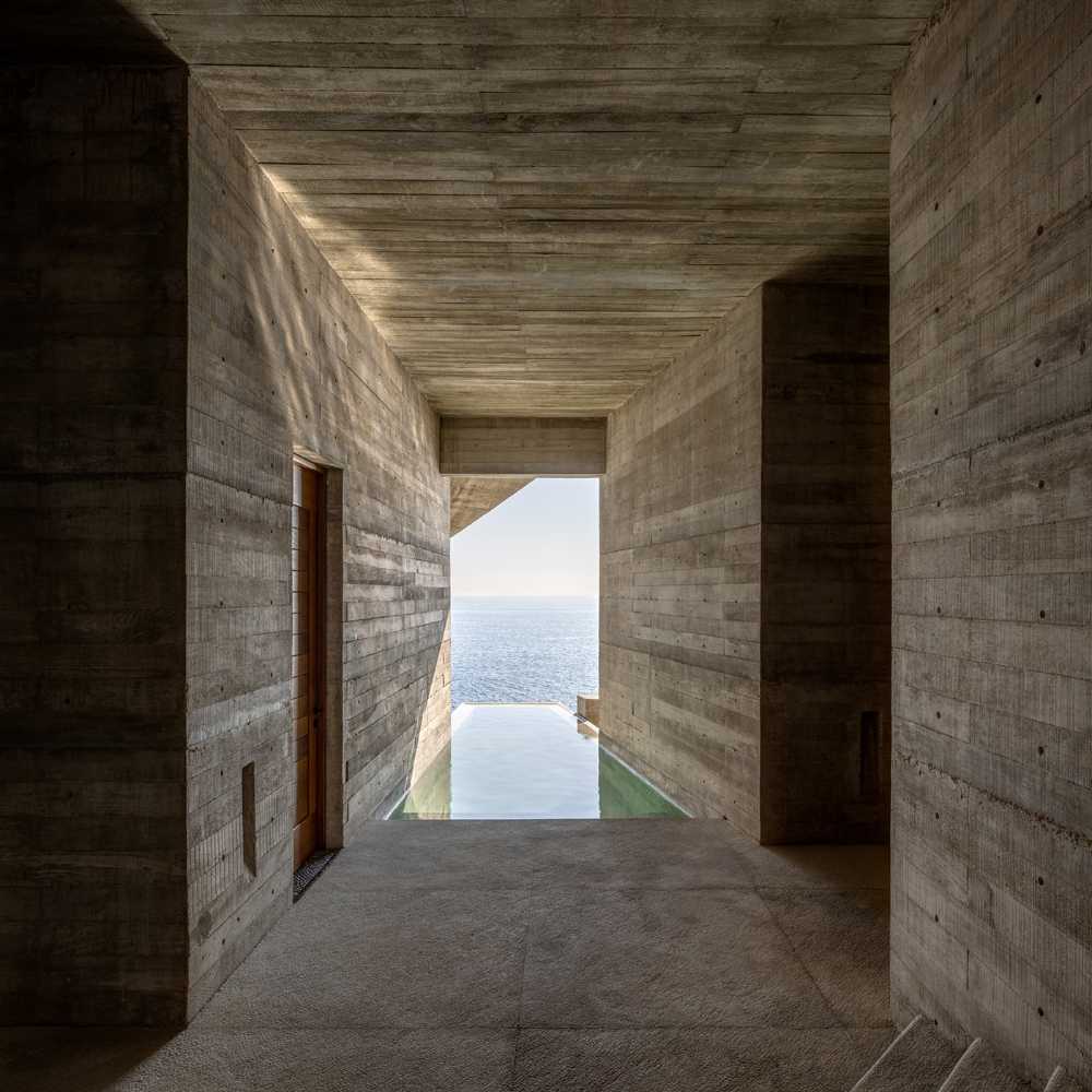 Casa Acantilado. Arquitectura ininterrumpida con el Pacífico
