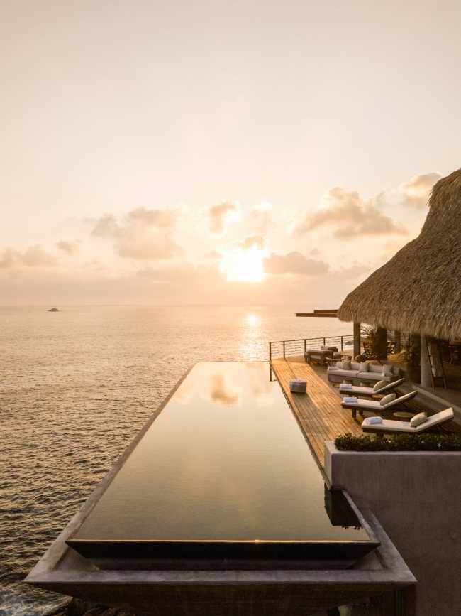 Casa Acantilado. Arquitectura ininterrumpida con el Pacífico