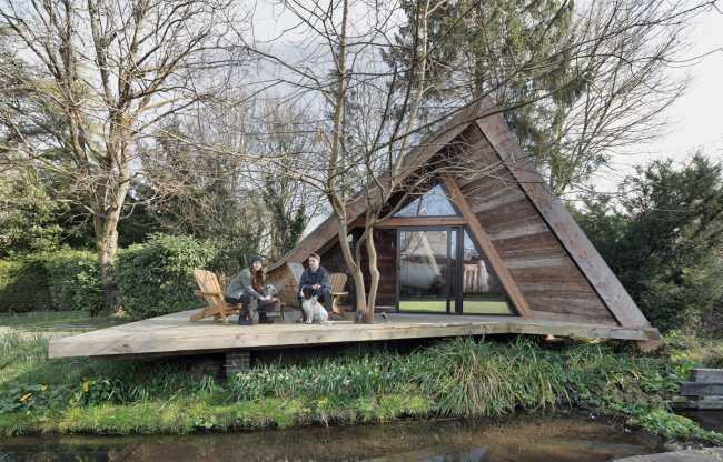 Climber's Cabin: a sustainable escape in the woods of Winchester