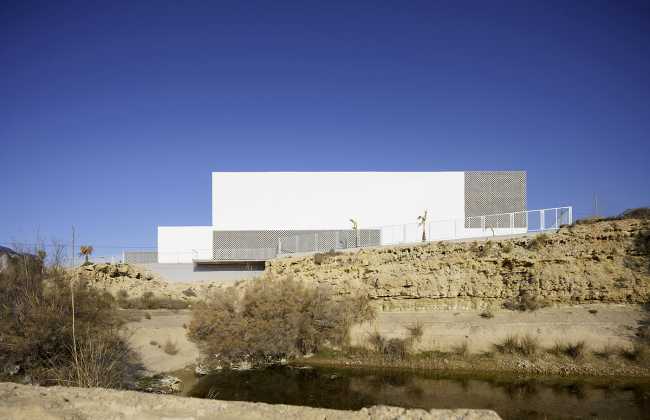 Multipurpose center in Matagorda. A volumetric tetris concept of a clear, compact and organic architecture