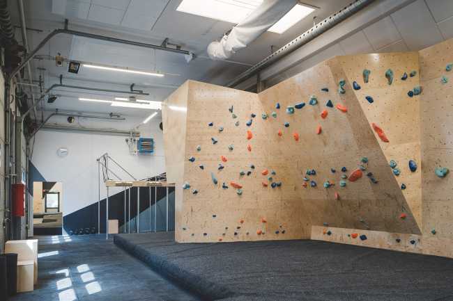 Ristrutturare una palestra di Copenaghen con il concetto di Beta Boulders