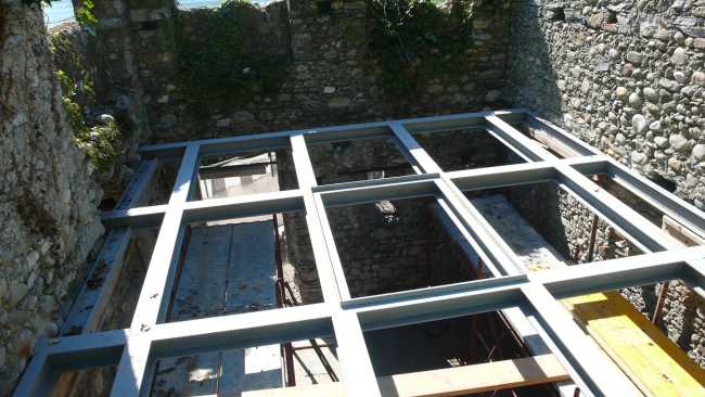 All the way from neglect to new life. The restoration of the ruined tower in the garden of Villa Carlotta on Lake Como