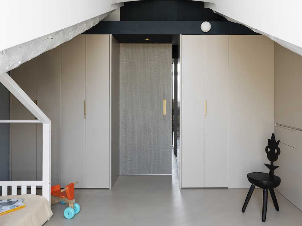 Tailored furnishings and inspiring living spaces in GN Apartment. Metamorphosis of an attic in the heart of Turin