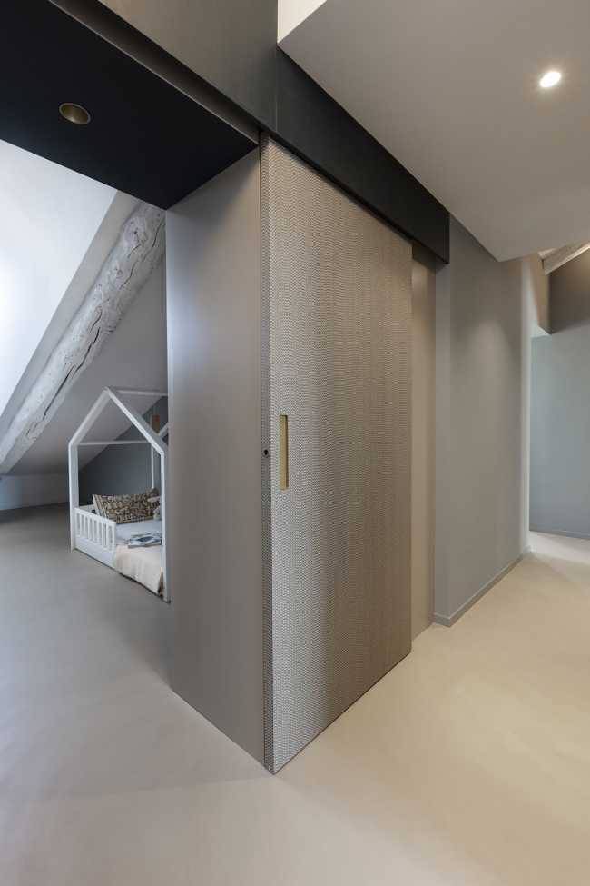 Tailored furnishings and inspiring living spaces in GN Apartment. Metamorphosis of an attic in the heart of Turin